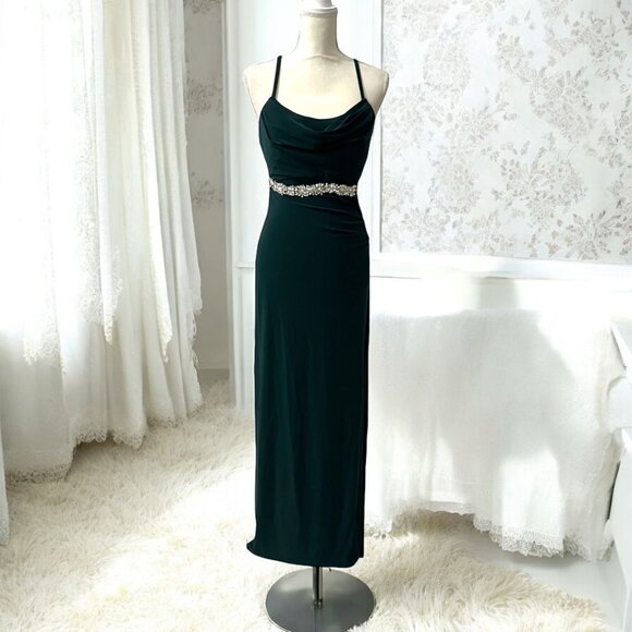 Y2K Morgan‎ & Co. Emerald Green Draped Neck Dark Romance Formal Gown Size 3 - Picture 1 of 9